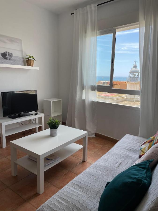 Apartamento Y Piso Frente Al Mar Con Vistas En 加鲁查 外观 照片